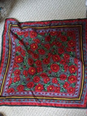 Vintage Vera Floral Wool Square Scarf